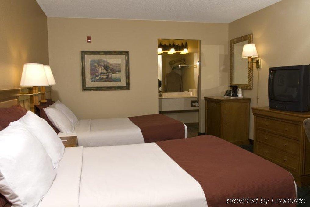 American Eagle Inn & Suites Бренсон Номер фото